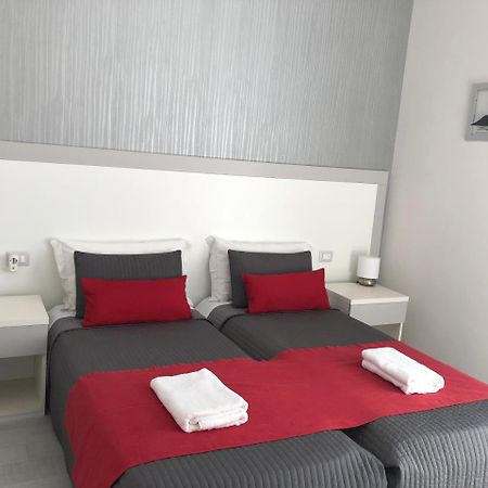 نابولي Chiaia Guest House المظهر الخارجي الصورة
