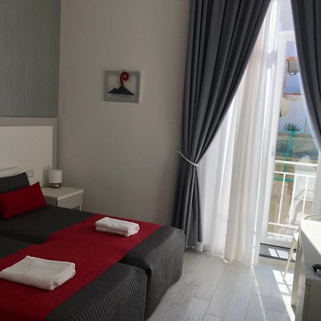 نابولي Chiaia Guest House المظهر الخارجي الصورة