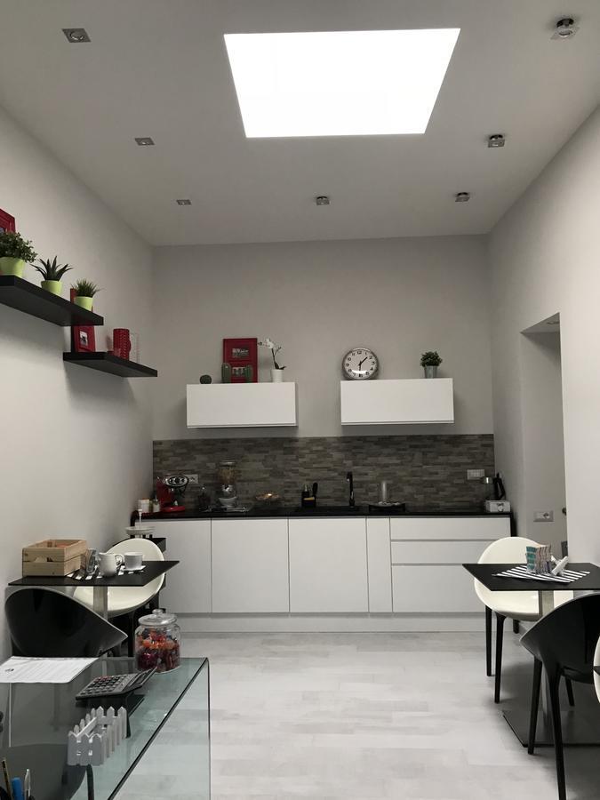 نابولي Chiaia Guest House المظهر الخارجي الصورة