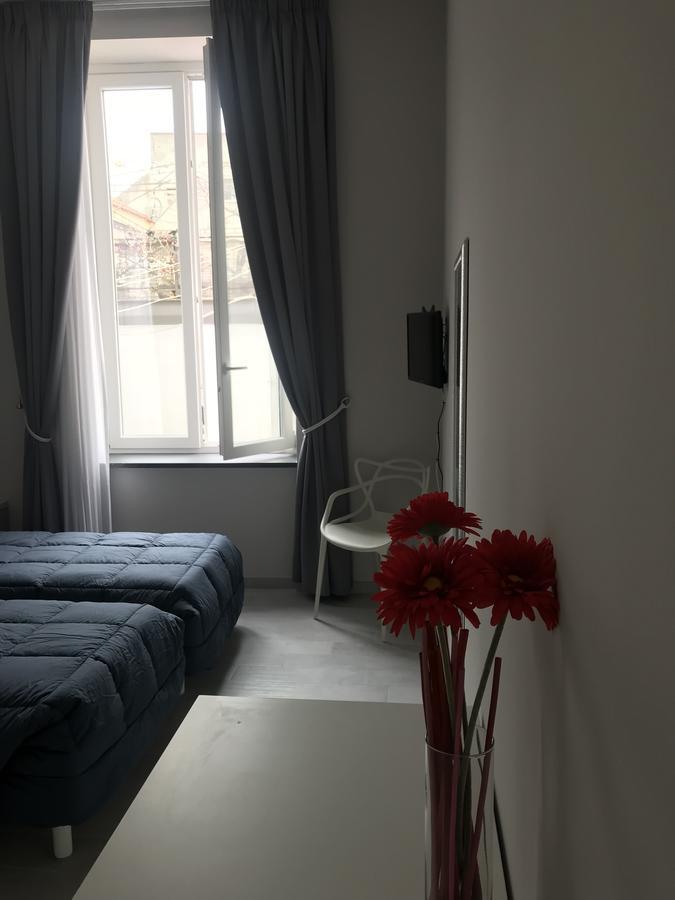 نابولي Chiaia Guest House المظهر الخارجي الصورة