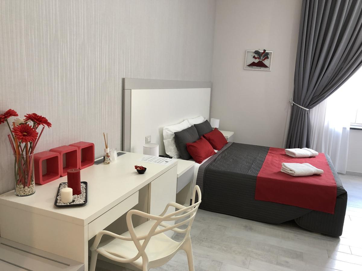 نابولي Chiaia Guest House المظهر الخارجي الصورة