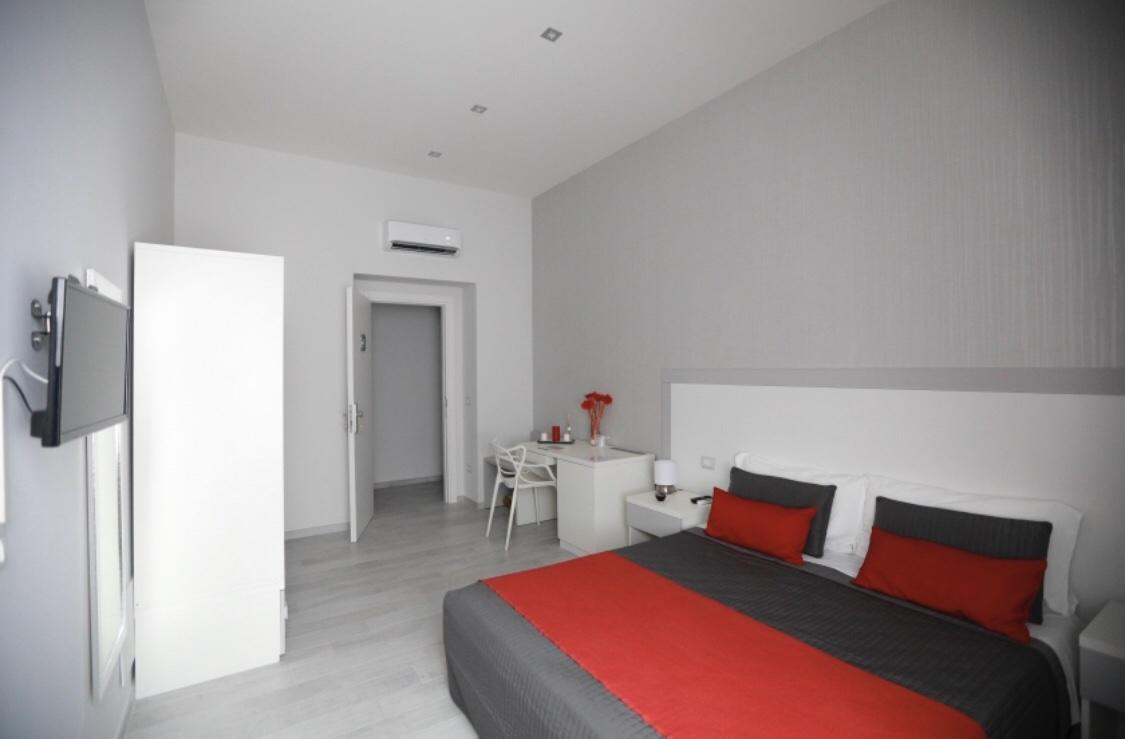 نابولي Chiaia Guest House المظهر الخارجي الصورة