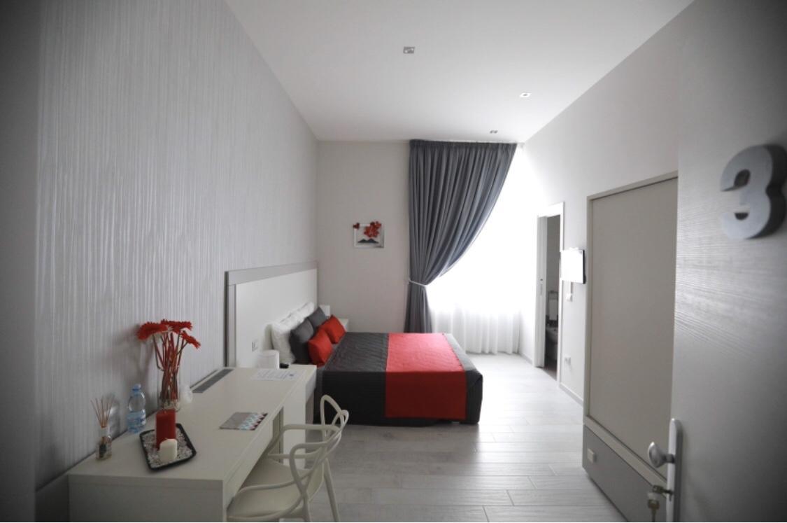 نابولي Chiaia Guest House المظهر الخارجي الصورة