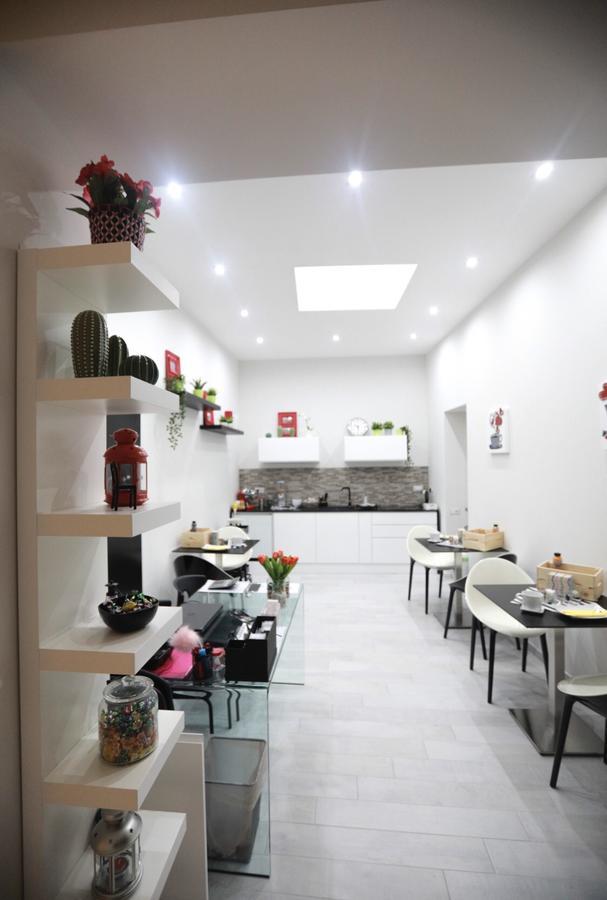 نابولي Chiaia Guest House المظهر الخارجي الصورة