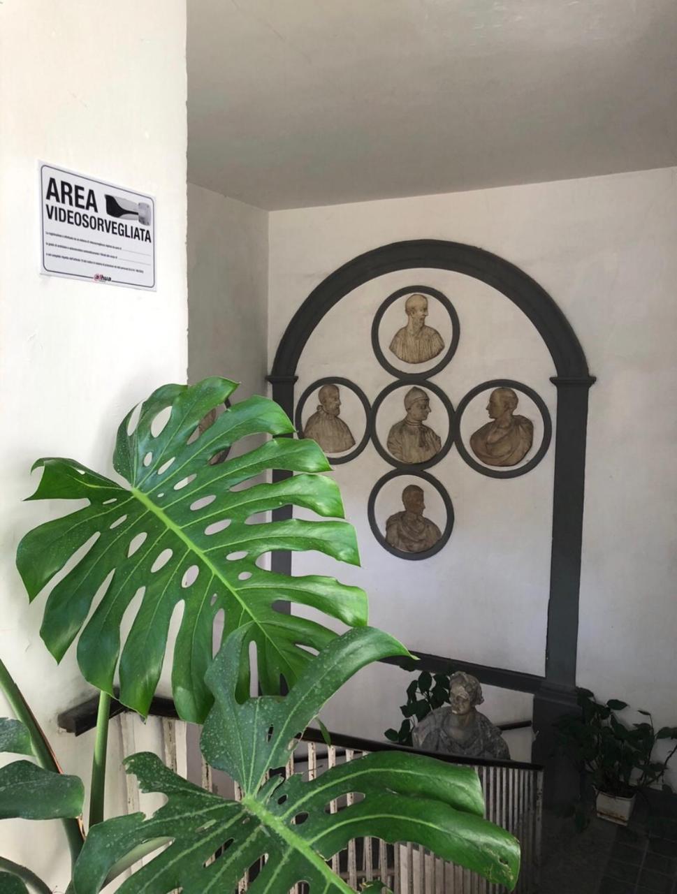 نابولي Chiaia Guest House المظهر الخارجي الصورة