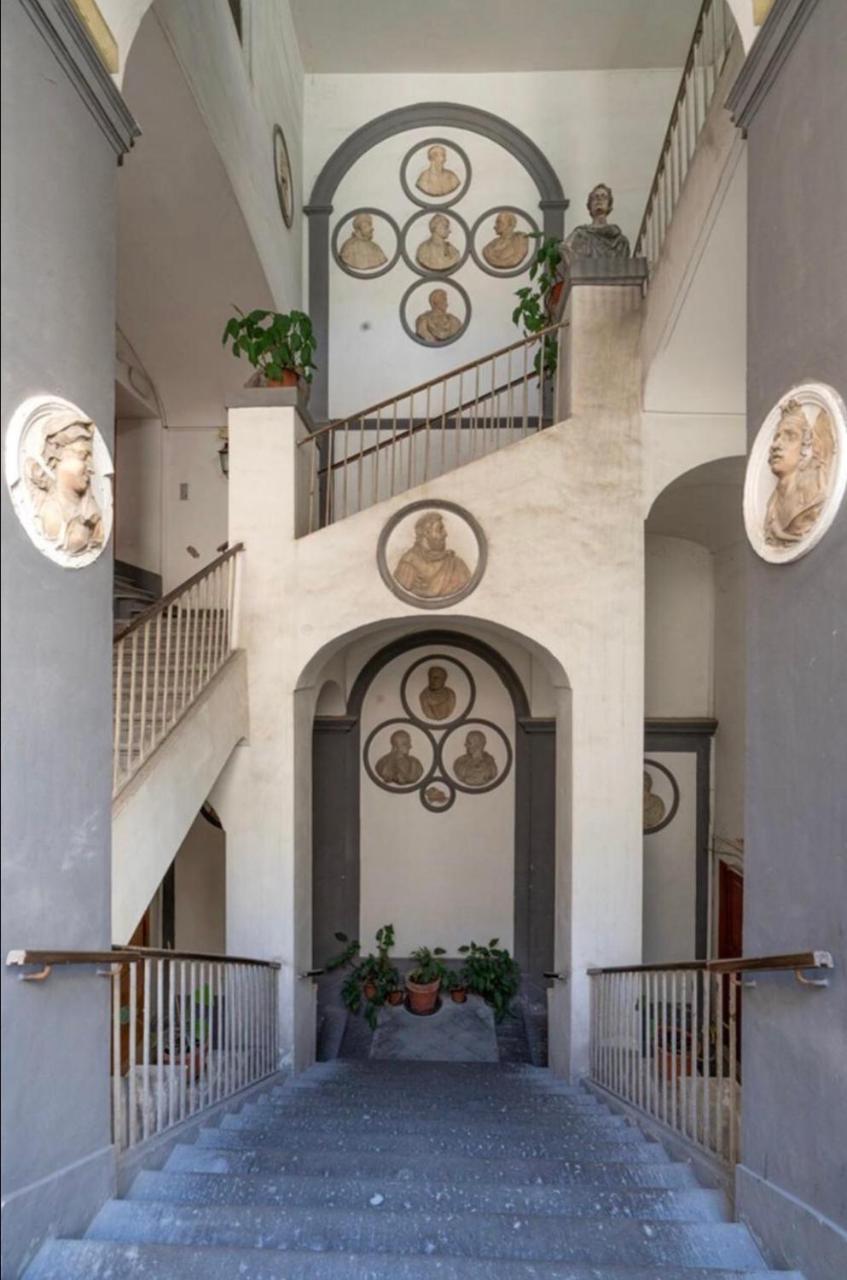 نابولي Chiaia Guest House المظهر الخارجي الصورة